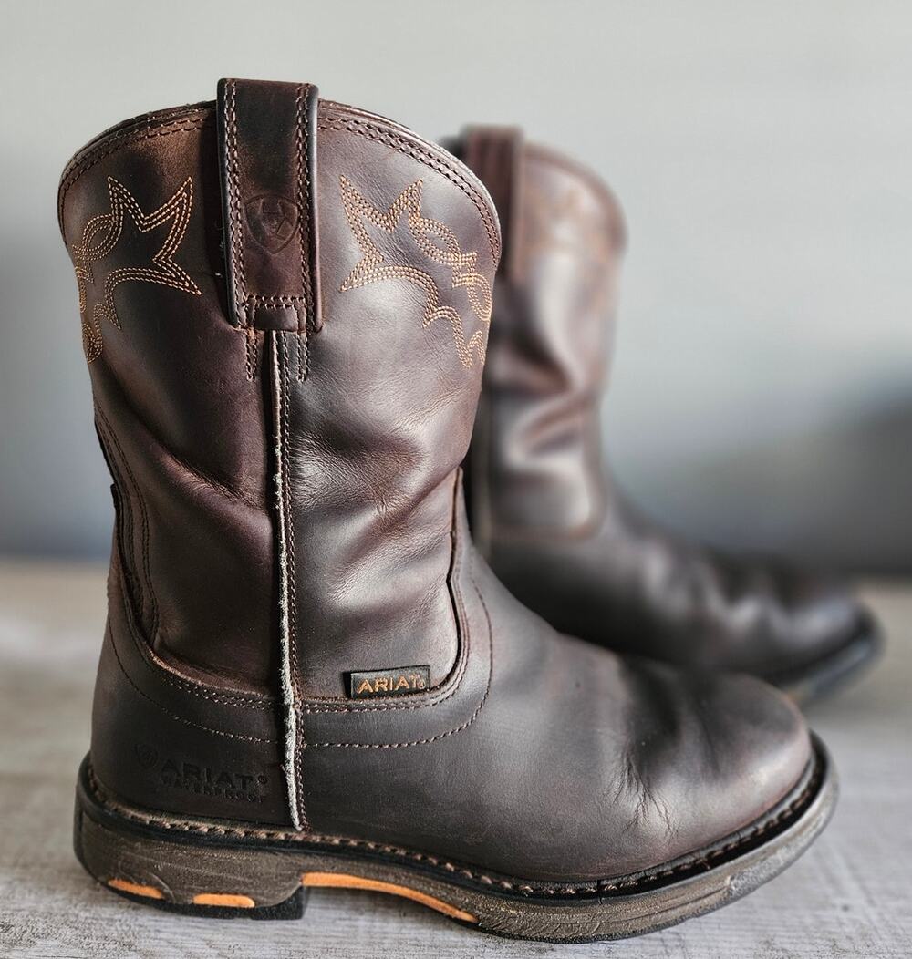 Ariat 10001198 Men's Waterproof WorkHog Pull On Boots Oily Distressed Brown 10EE